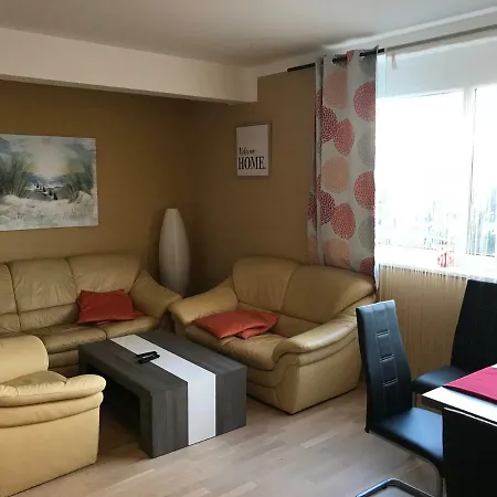 Kmheim, Cozy 103m2 Apartment, With 3 Bedroom And Covered Free Parking Place, Close To Center * 格拉茨