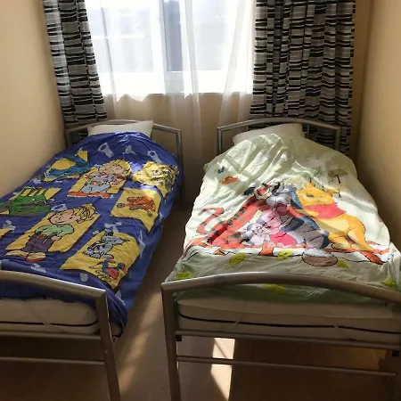 Kmheim, Cozy 103m2 Apartment, With 3 Bedroom And Covered Free Parking Place, Close To Center 格拉茨